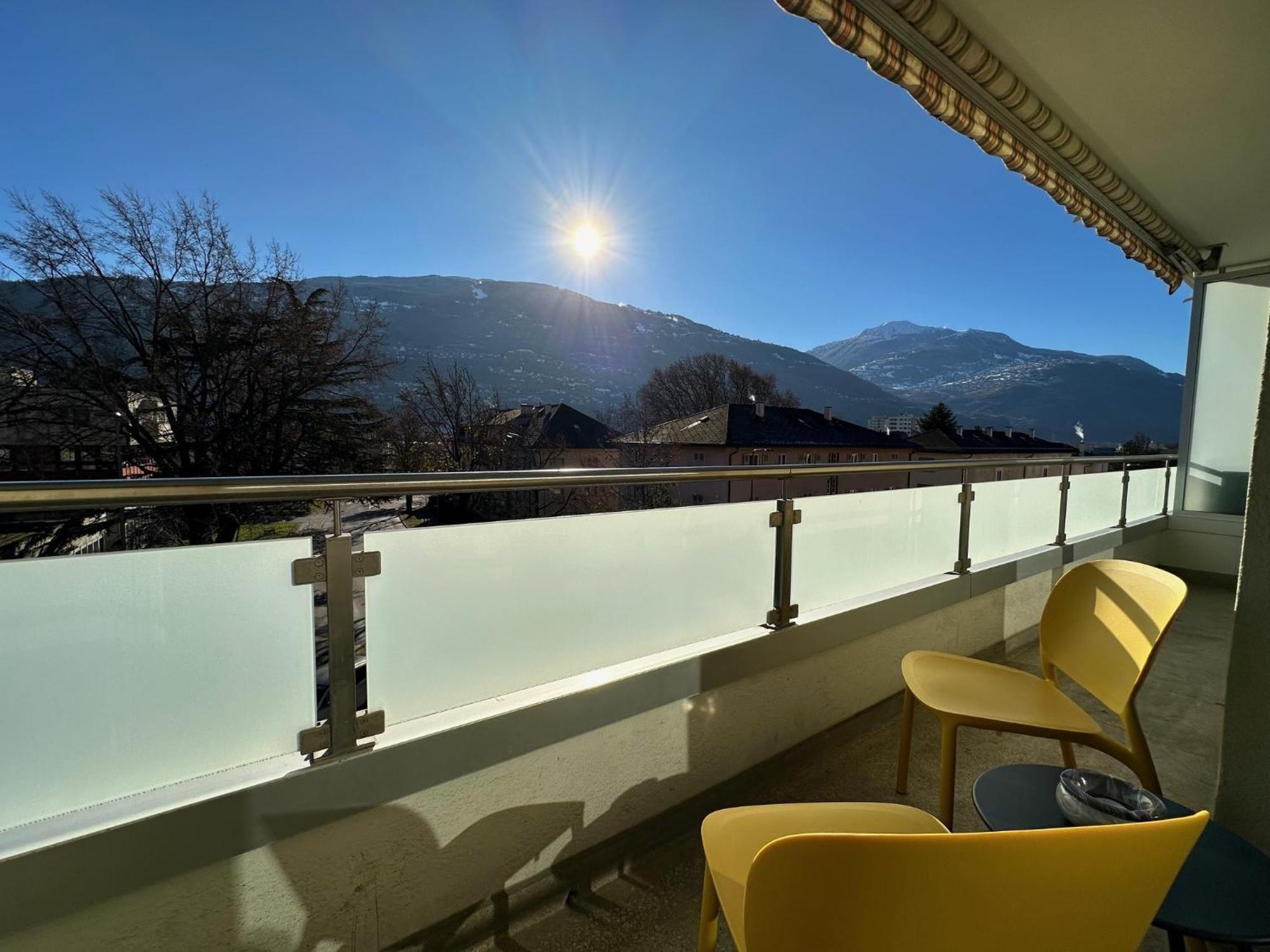 Sion City Heart Of Swiss Alps Esterno foto